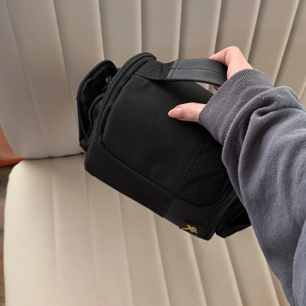 Black Camera Carrying Case Zip Up